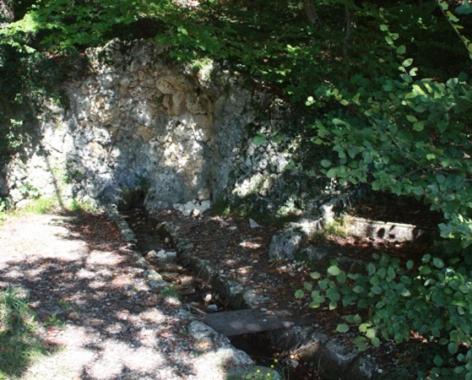 Vivez Un Conte De Fee Dans La Piece Ronde D'Une Tour Medievale Porrentruy Exterior photo
